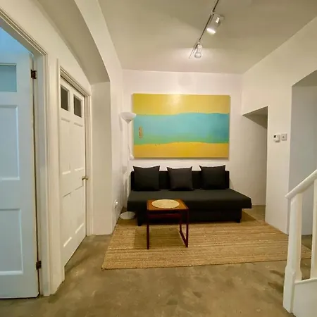 דירה Clifton, Bristol. Spacious Deluxe Garden Flat. בריסטול